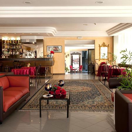 Hotel Capitol San Mauro Mare Extérieur photo