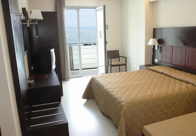 Hotel Capitol San Mauro Mare Chambre photo