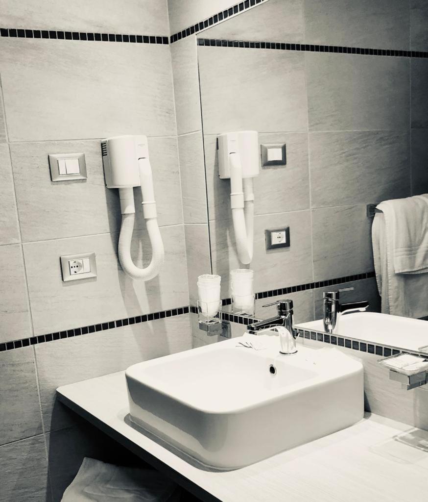 Hotel Capitol San Mauro Mare Extérieur photo