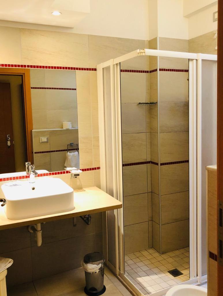 Hotel Capitol San Mauro Mare Extérieur photo