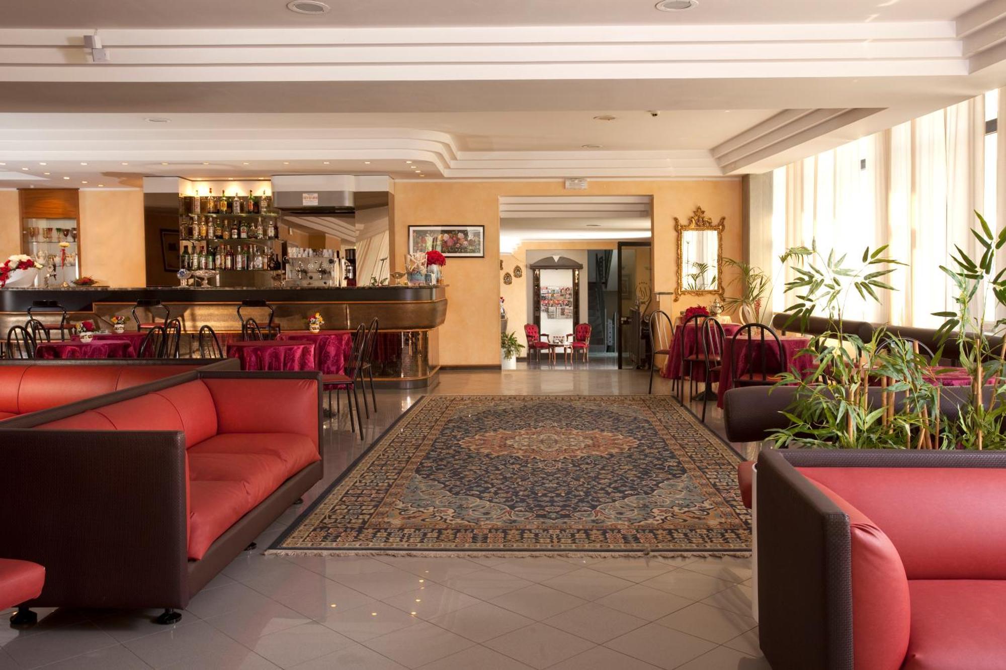 Hotel Capitol San Mauro Mare Extérieur photo