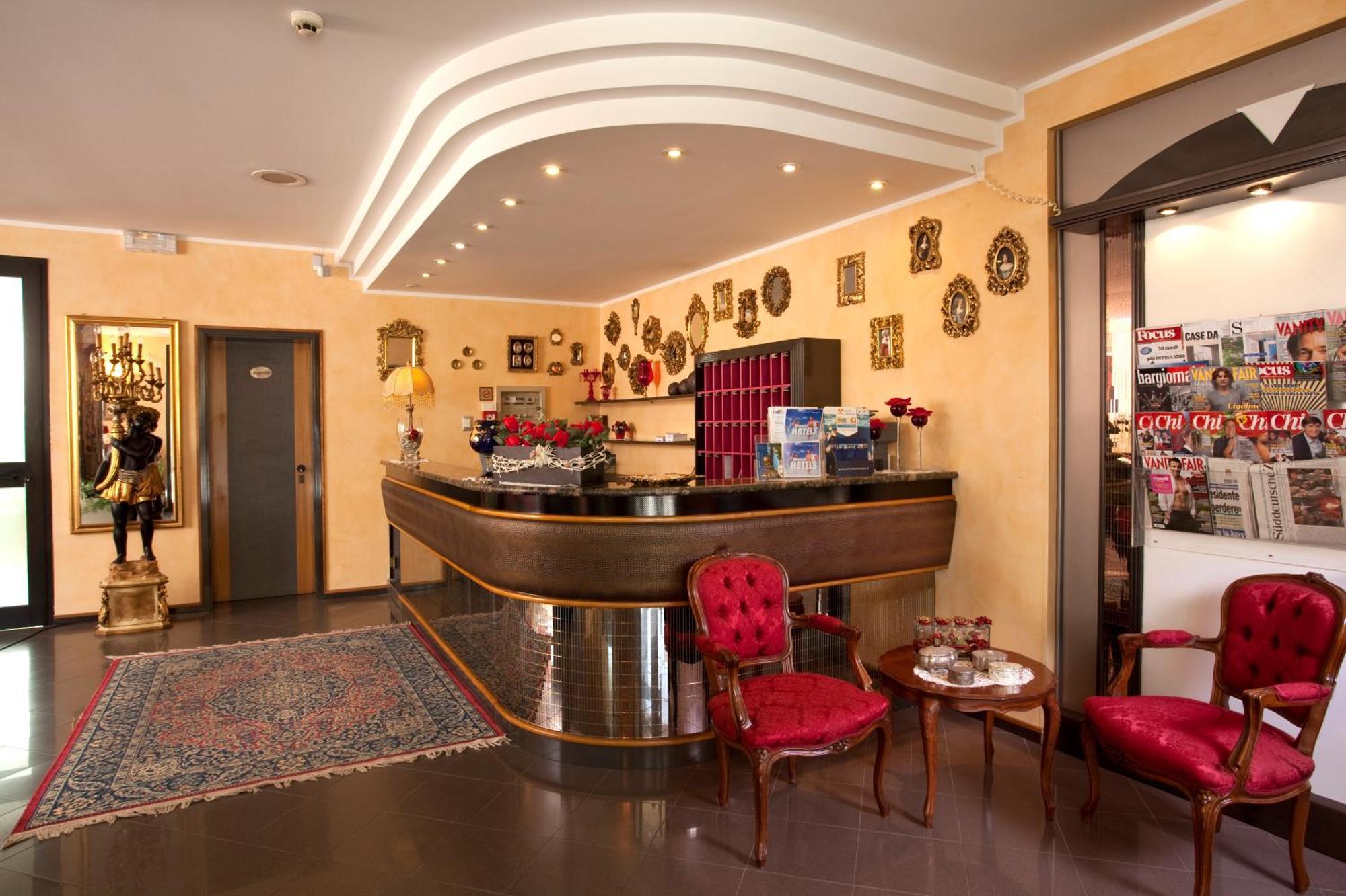 Hotel Capitol San Mauro Mare Extérieur photo