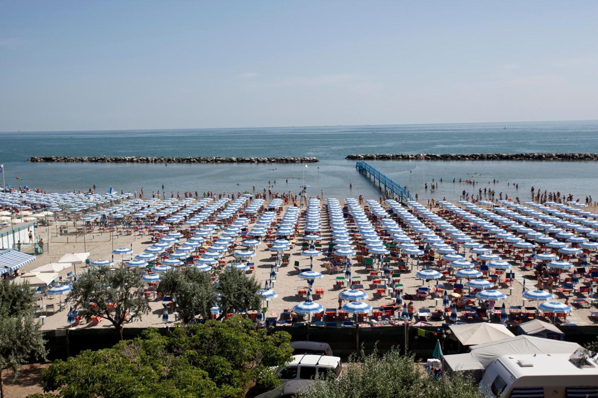 Hotel Capitol San Mauro Mare Extérieur photo